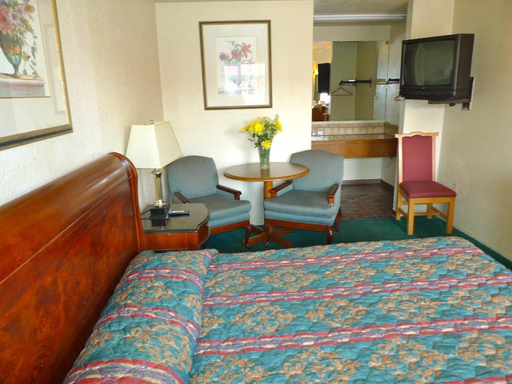 Budget Inn Morgan Hill Szoba fotó