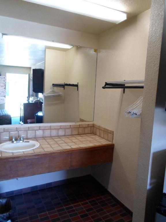 Budget Inn Morgan Hill Szoba fotó