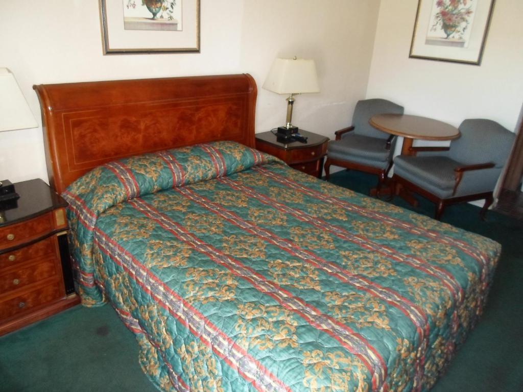 Budget Inn Morgan Hill Szoba fotó